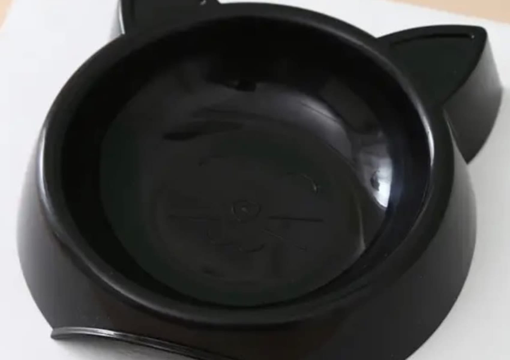 Black cat shaped food or water bowl with cat face