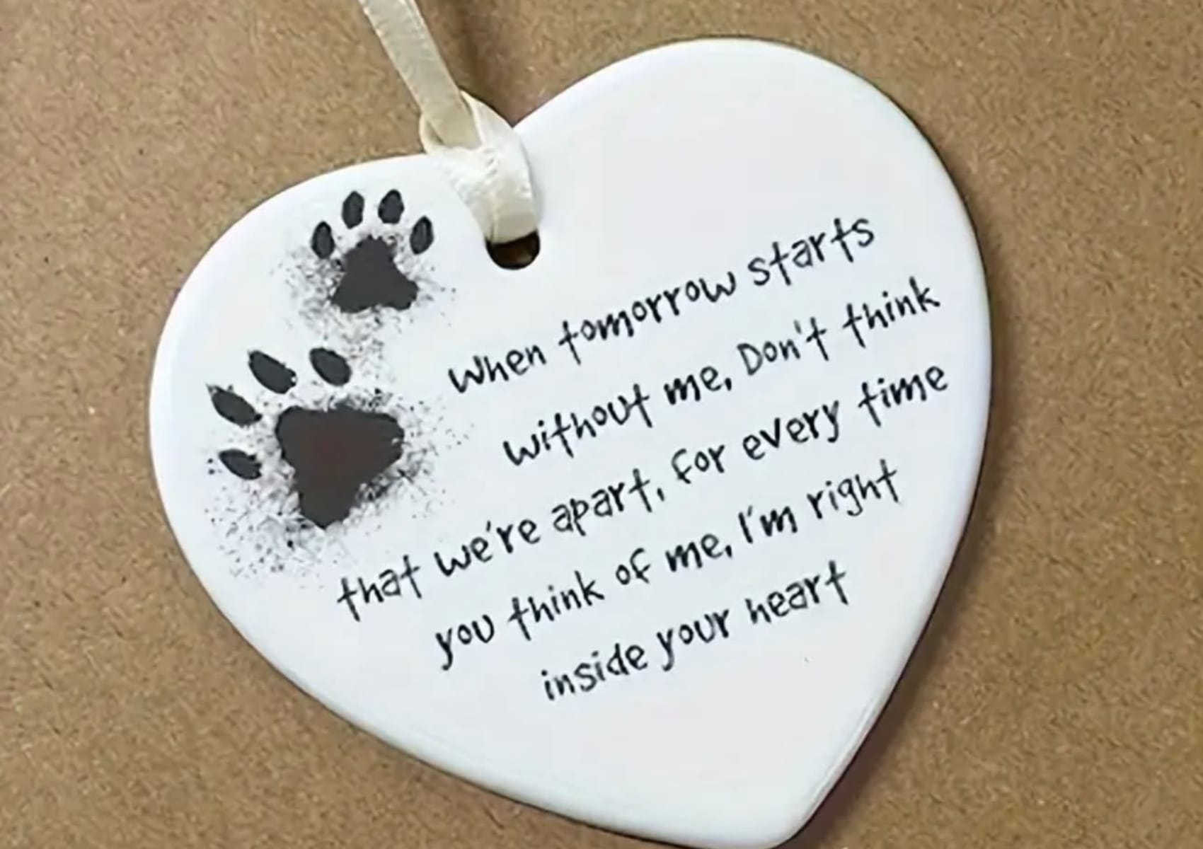 Memory heart as a memento of your cat or dog
